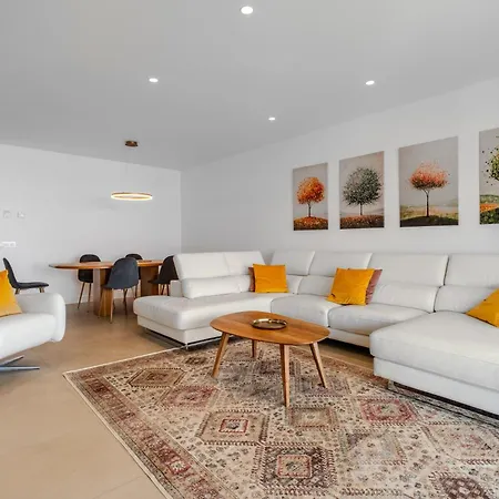 Lme81b - Sea View Terrace - Indoor Pool Apartment *